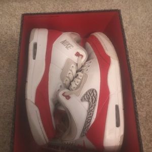 Air Jordan Retro 3’s size 10